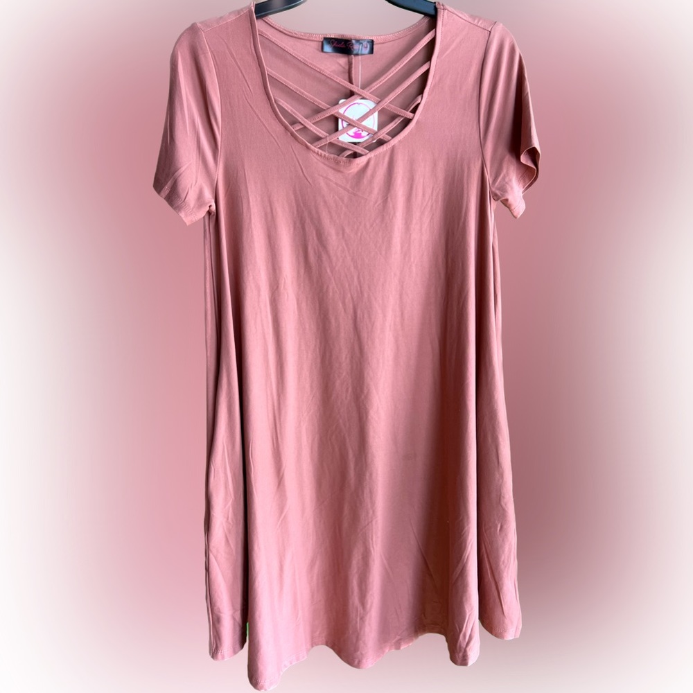 NWT boutique dress with pockets
